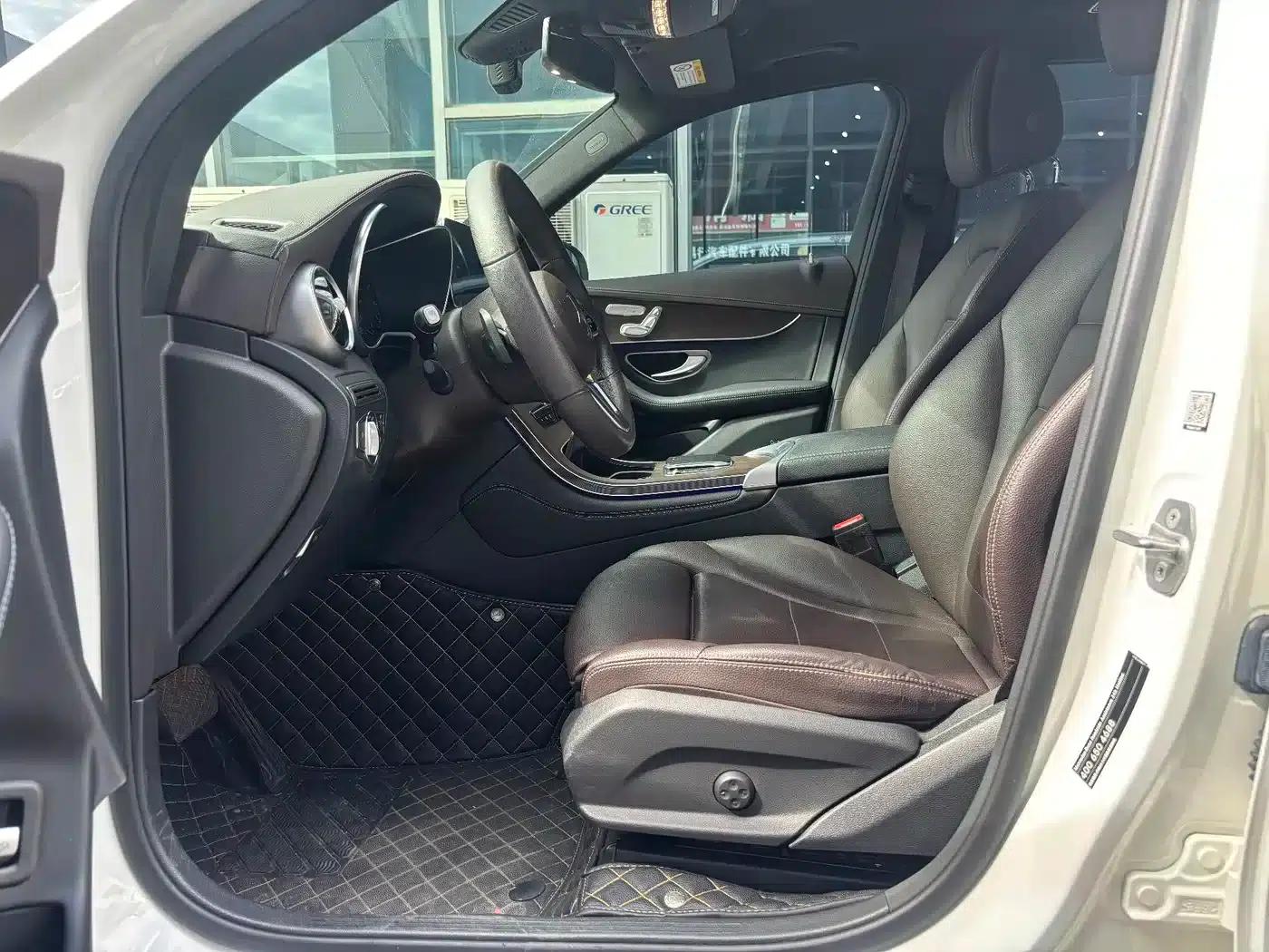 2021 Mercedes-Benz GLC 260 L 4MATIC Luxury — миниатюра 4