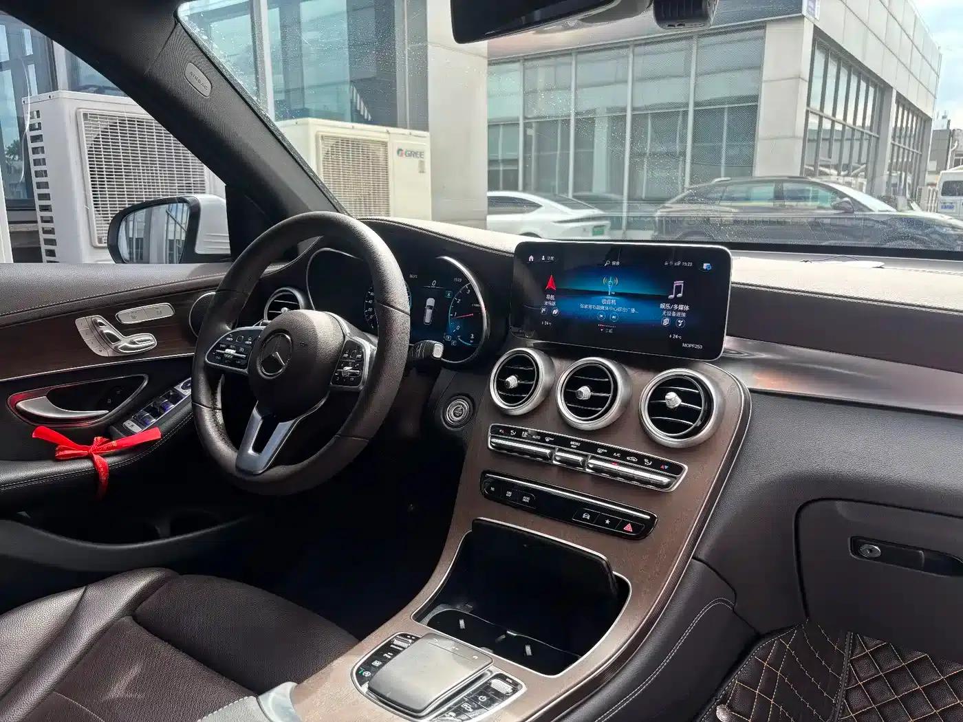 2021 Mercedes-Benz GLC 260 L 4MATIC Luxury — миниатюра 6