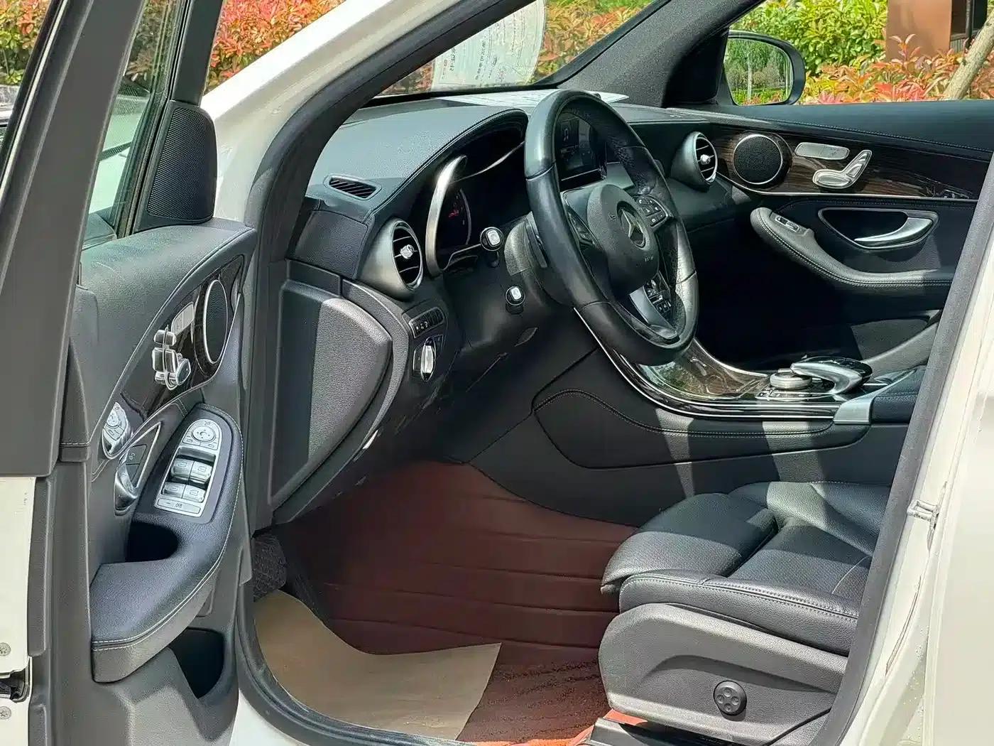 2016 Mercedes-Benz GLC 260 4MATIC Luxury — миниатюра 5