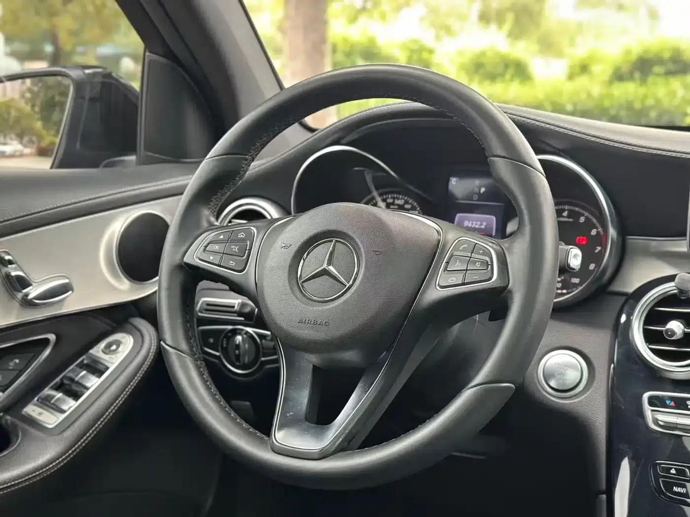 2016 Mercedes-Benz GLC 200 4MATIC — миниатюра 10