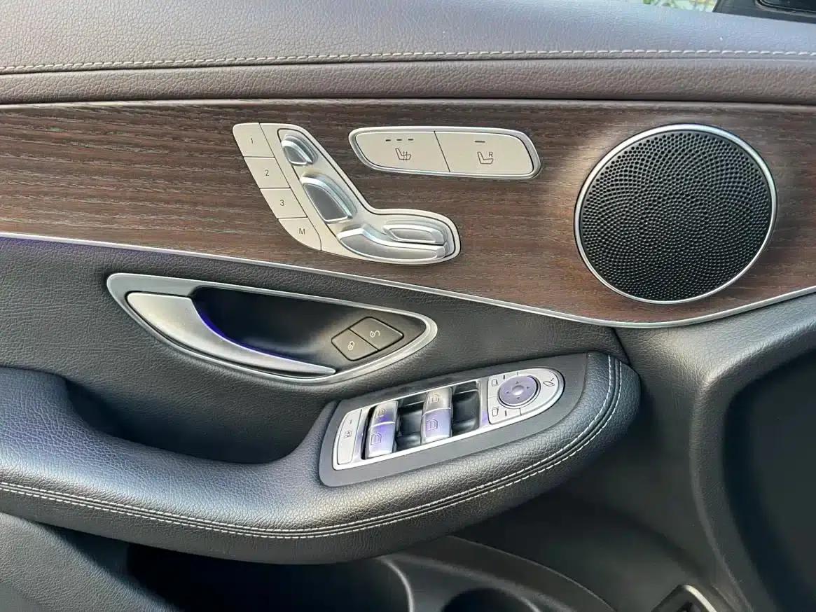 2022 Mercedes-Benz GLC 260 L 4MATIC Luxury — миниатюра 5