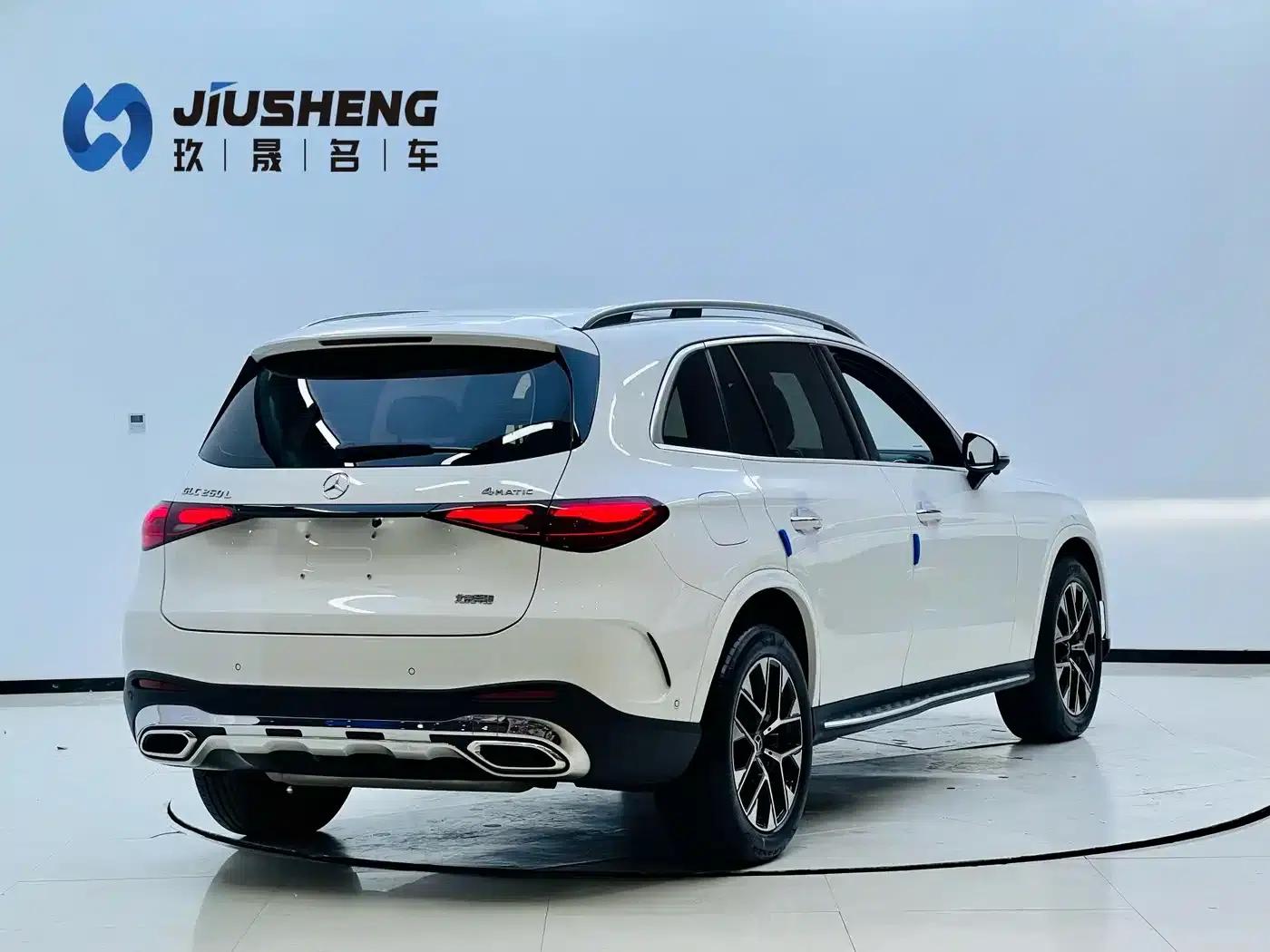2023 Mercedes-Benz GLC 260 L 4MATIC Luxury 7-seater — миниатюра 13