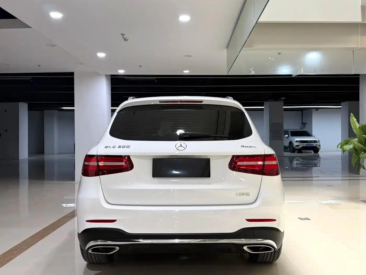 2017 Mercedes-Benz GLC 300 4MATIC Dynamic — миниатюра 5