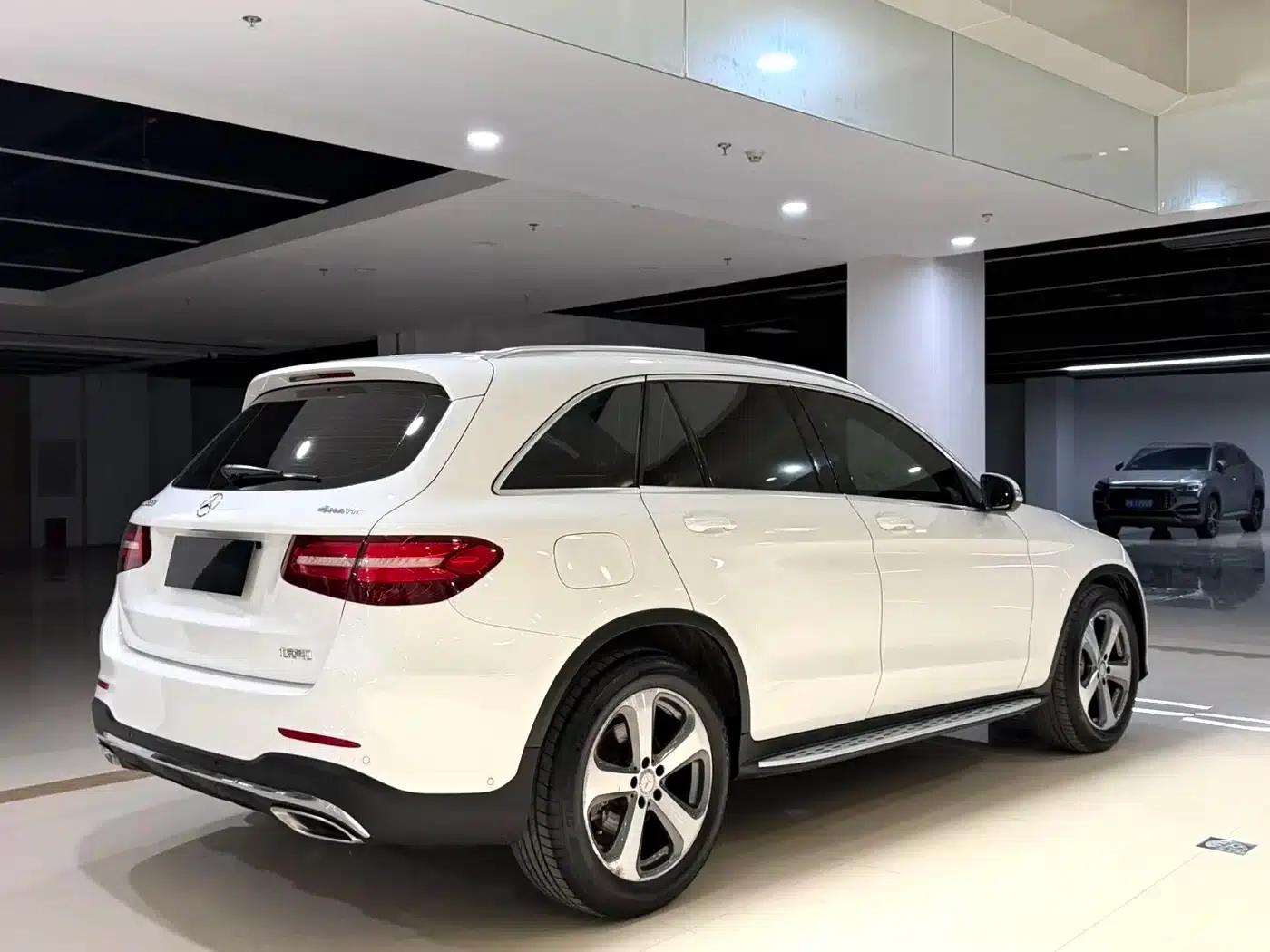 2017 Mercedes-Benz GLC 300 4MATIC Dynamic — миниатюра 6