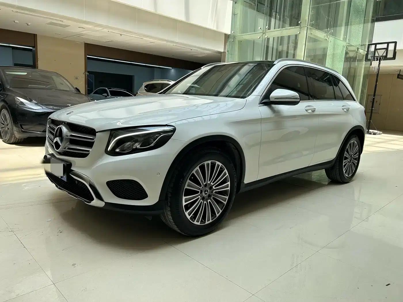 2017 Mercedes-Benz GLC 200 4MATIC — миниатюра 1