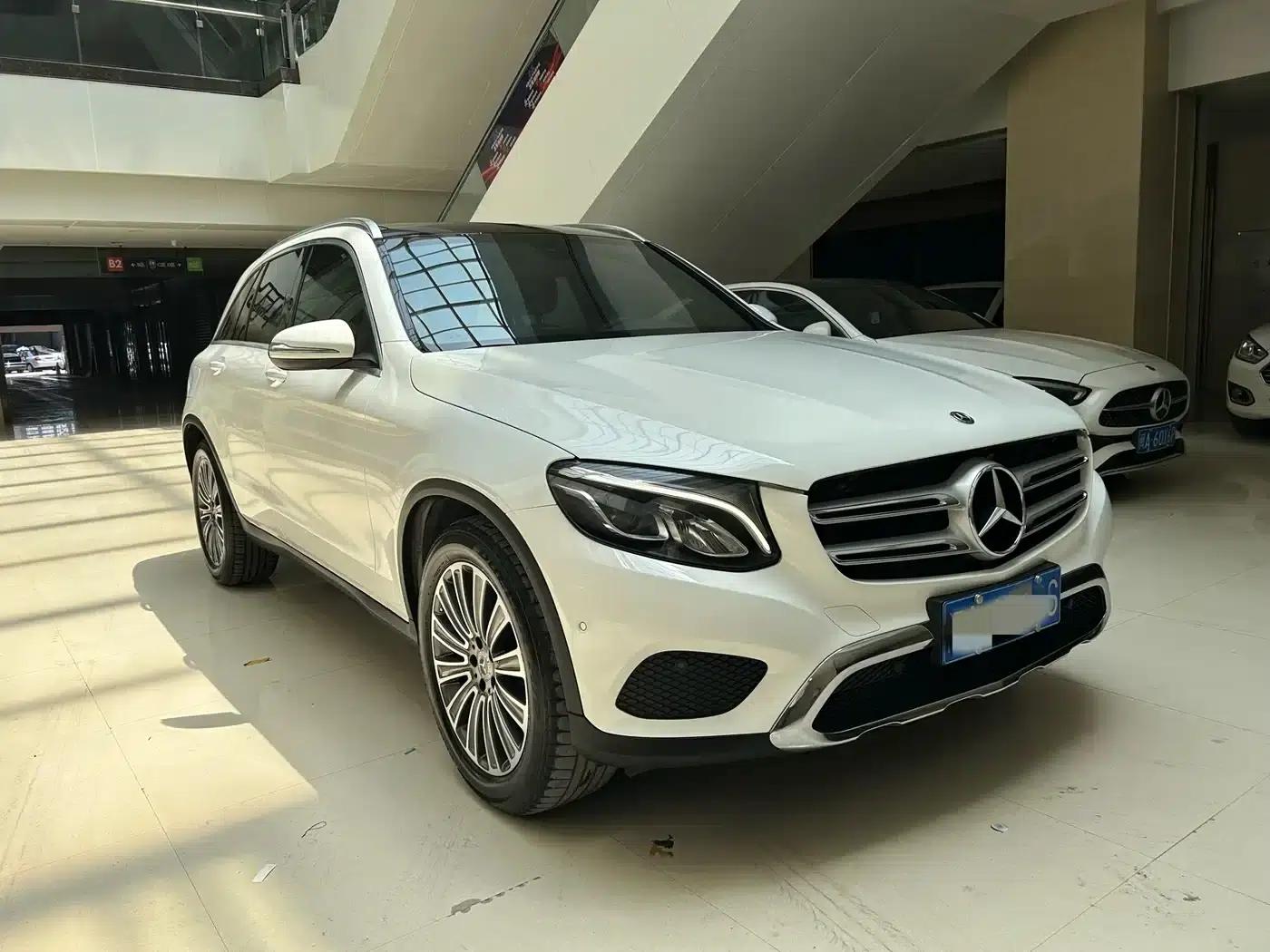 2017 Mercedes-Benz GLC 200 4MATIC — миниатюра 2
