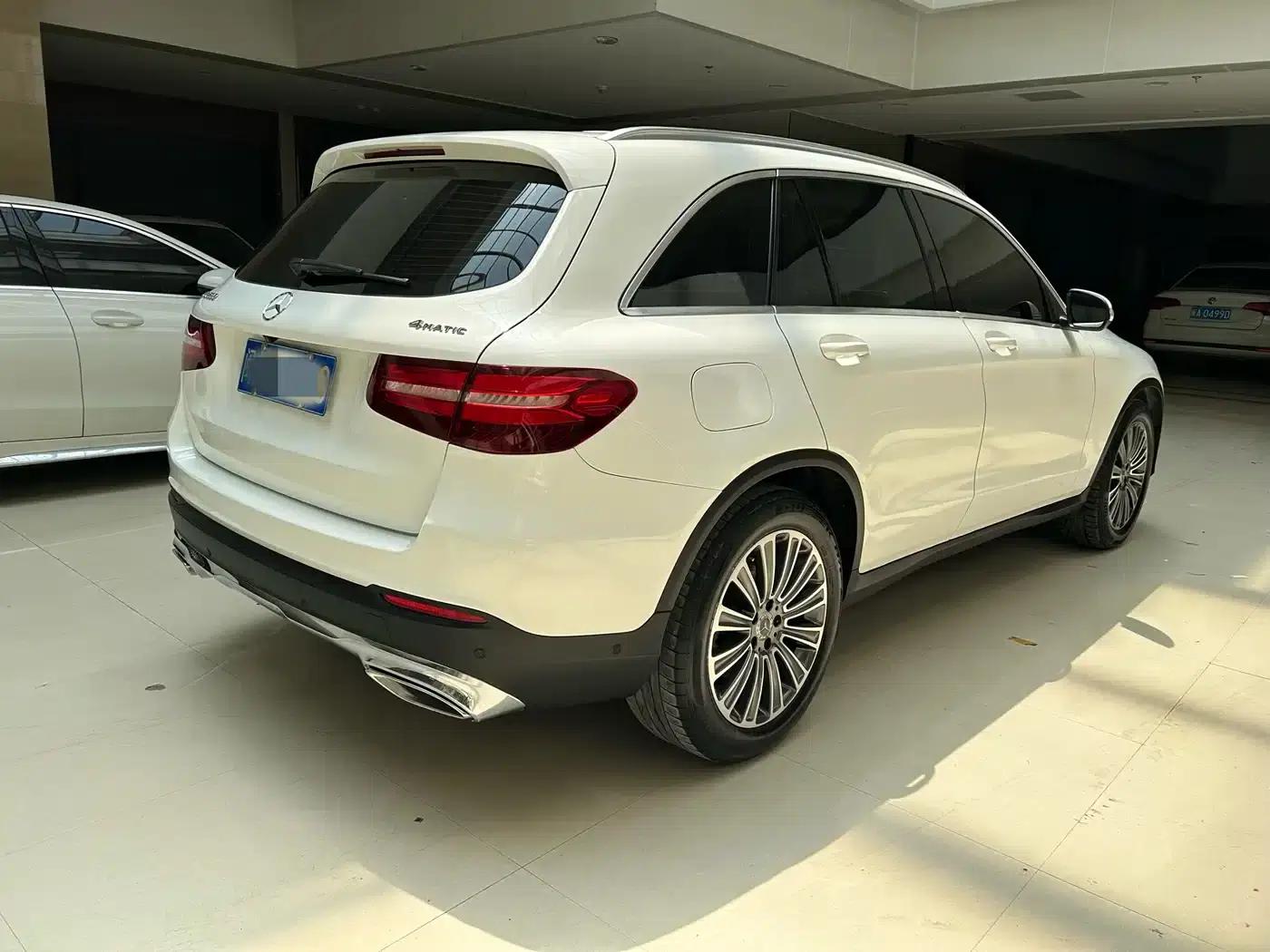 2017 Mercedes-Benz GLC 200 4MATIC — миниатюра 3