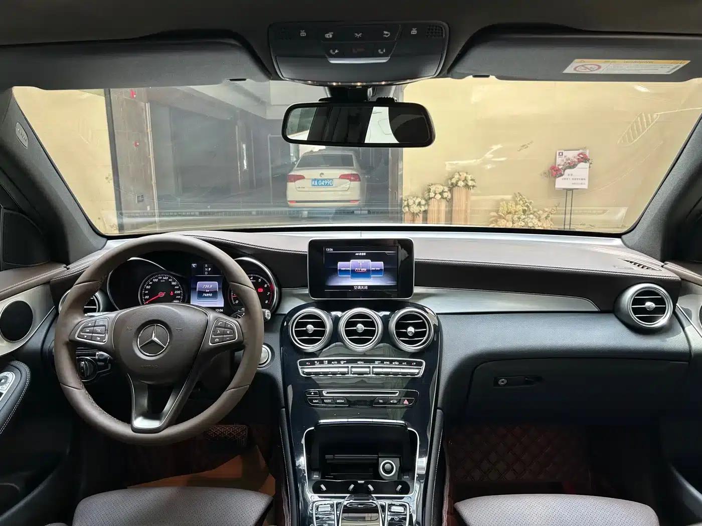 2017 Mercedes-Benz GLC 200 4MATIC — миниатюра 9