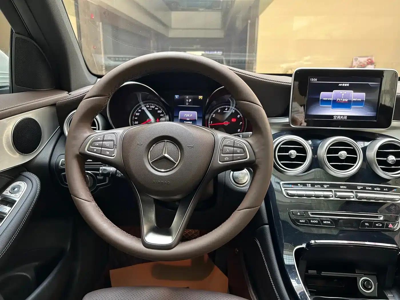 2017 Mercedes-Benz GLC 200 4MATIC — миниатюра 10
