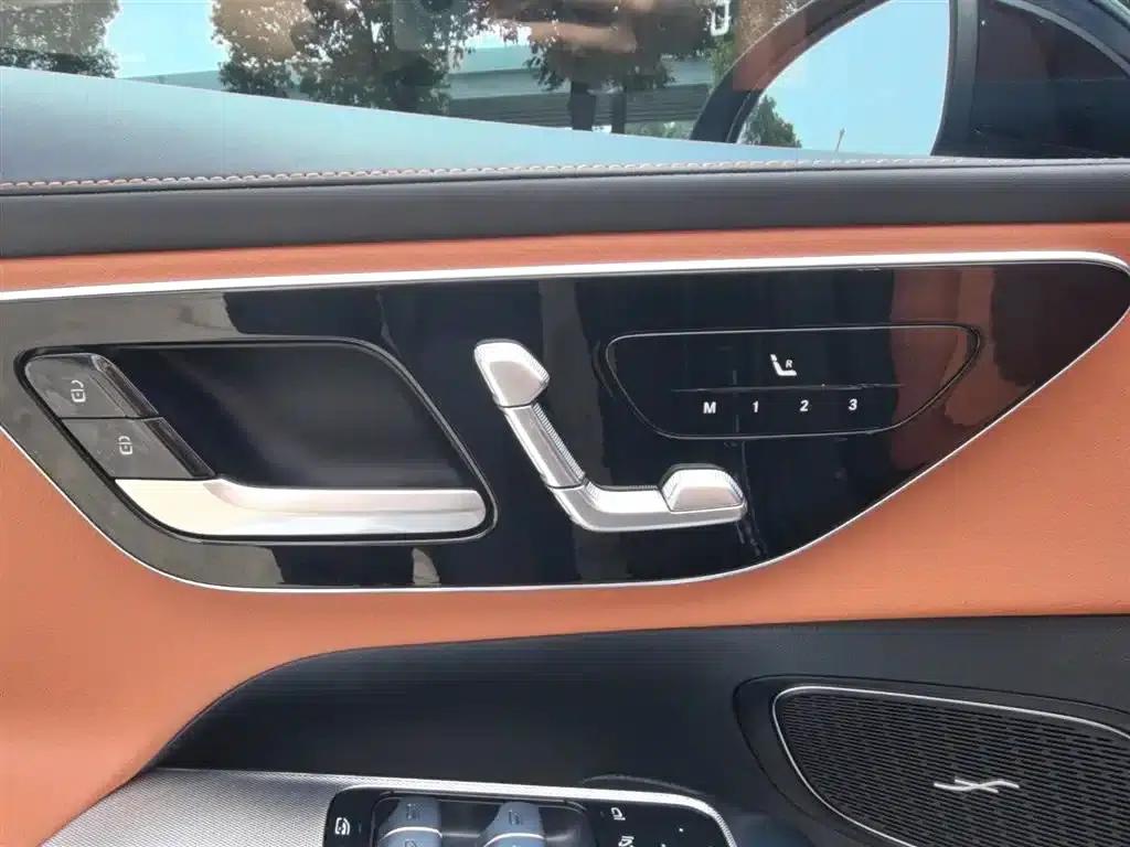 2024 Mercedes-Benz GLC 300 L 4MATIC Dynamic 5-seater — миниатюра 15