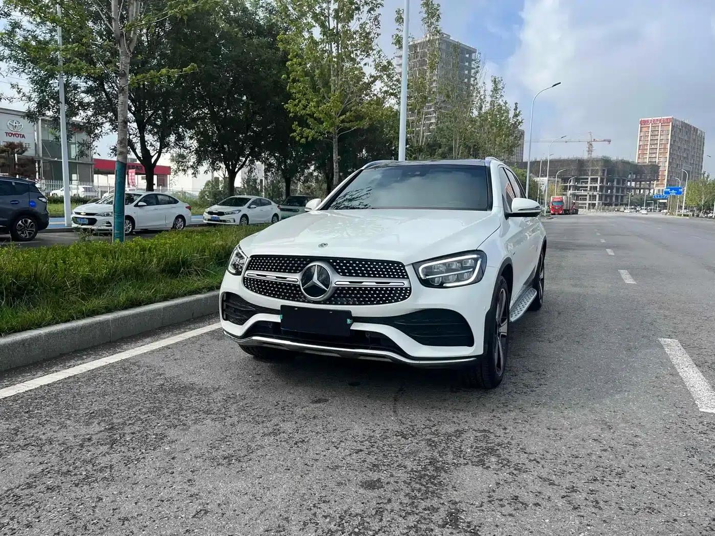 2022 Mercedes-Benz GLC 300 L 4MATIC Dynamic Edition — миниатюра 1