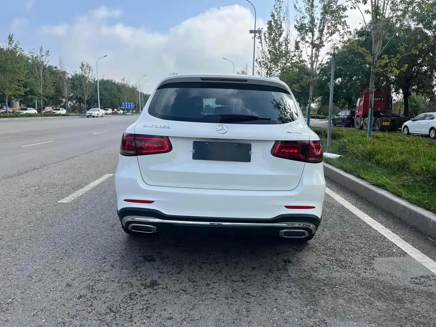 2022 Mercedes-Benz GLC 300 L 4MATIC Dynamic Edition — миниатюра 19