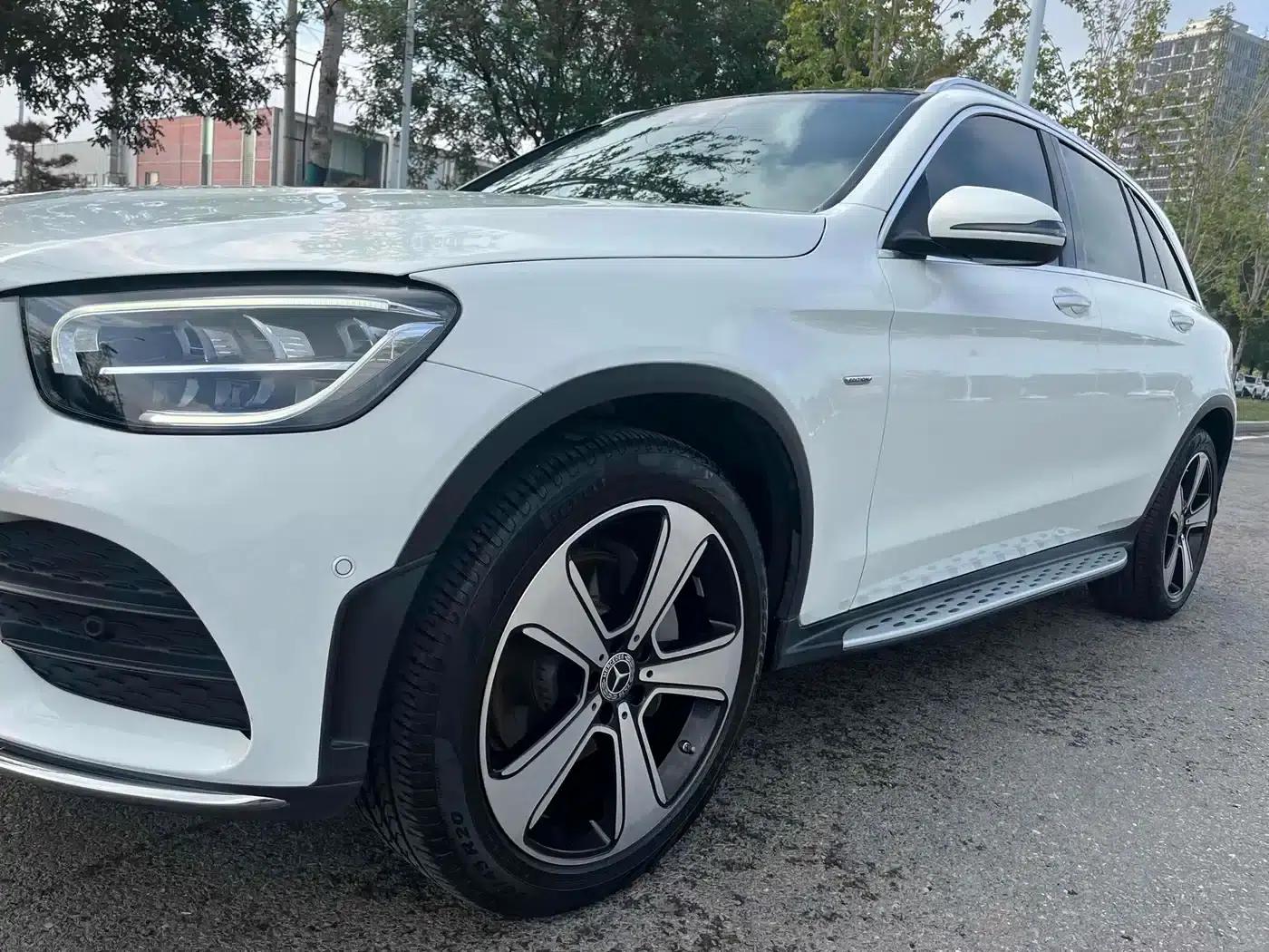 2022 Mercedes-Benz GLC 300 L 4MATIC Dynamic Edition — миниатюра 4