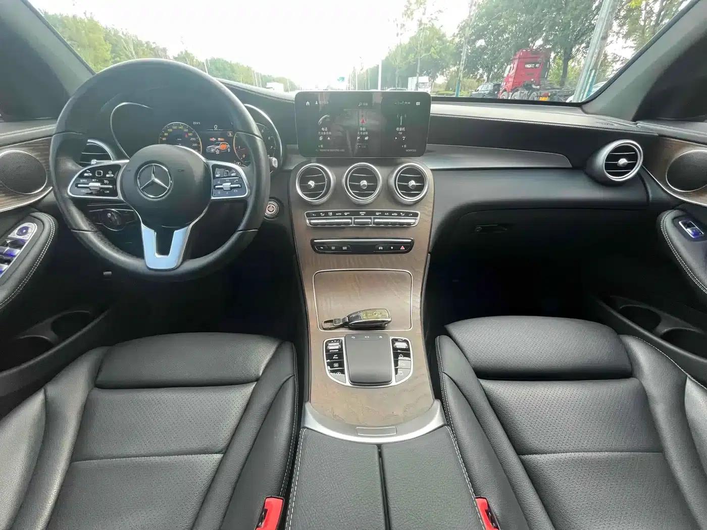 2022 Mercedes-Benz GLC 300 L 4MATIC Dynamic Edition — миниатюра 8