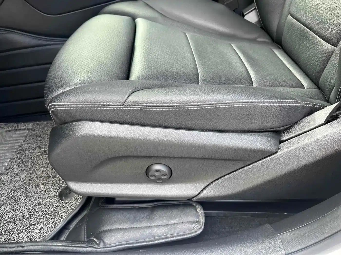 2022 Mercedes-Benz GLC 300 L 4MATIC Dynamic Edition — миниатюра 9