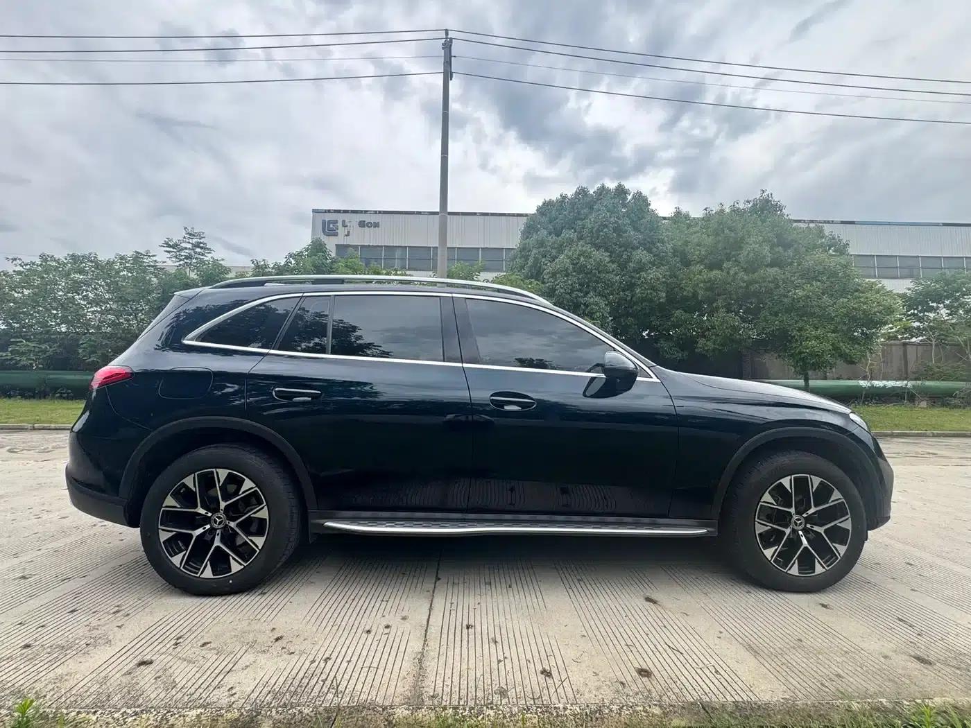 2023 Mercedes-Benz GLC 260 L 4MATIC Dynamic 7-seater — миниатюра 9