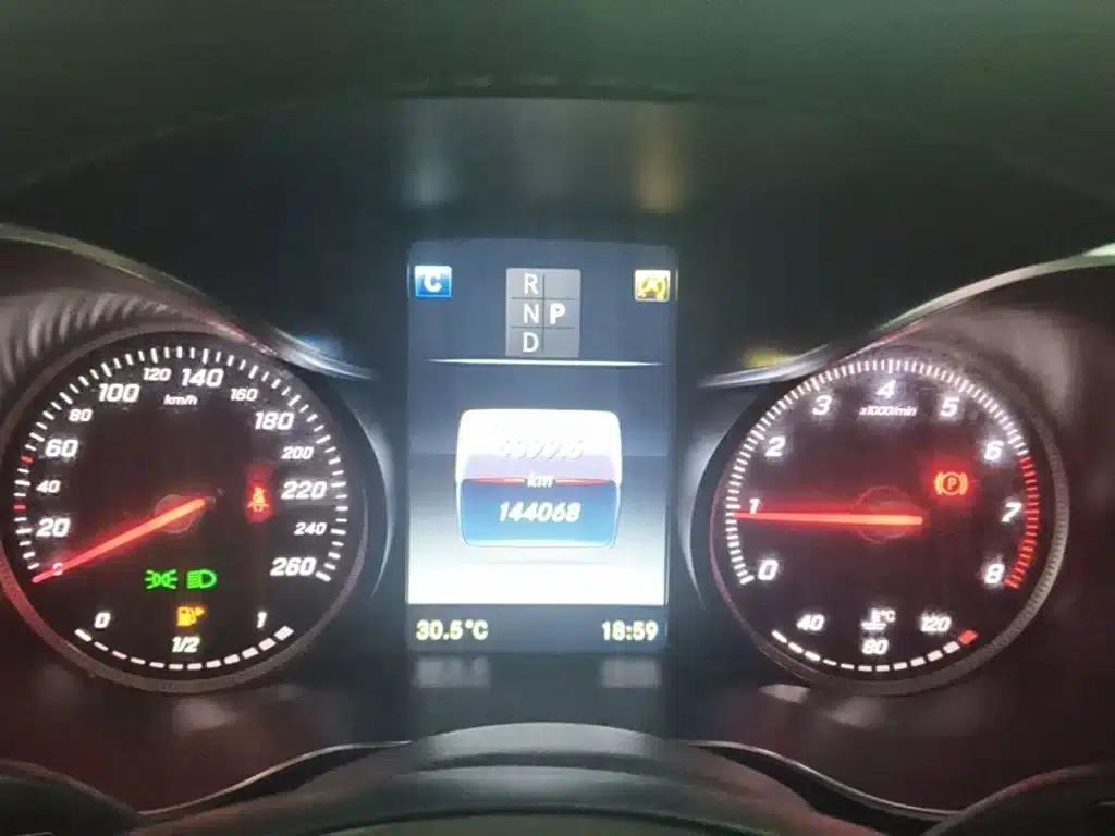 2017 Mercedes-Benz GLC 260 4MATIC Luxury — миниатюра 12