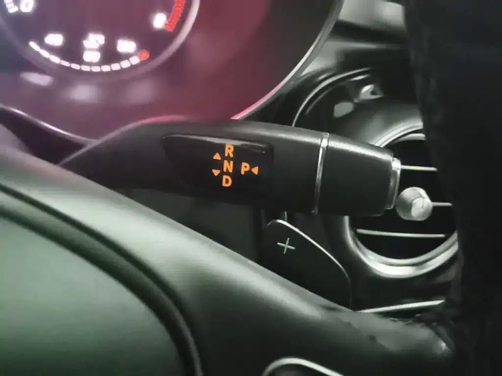 2017 Mercedes-Benz GLC 260 4MATIC Luxury — миниатюра 14