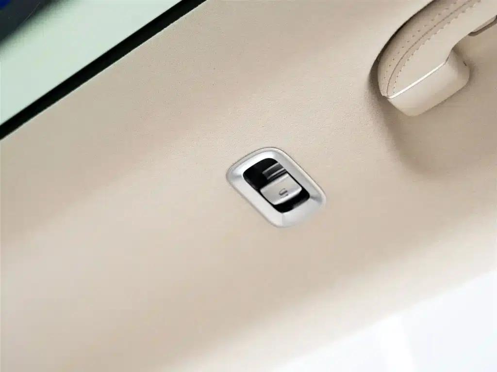 Maybach S-Class 2025 S 680 4MATIC — миниатюра 24