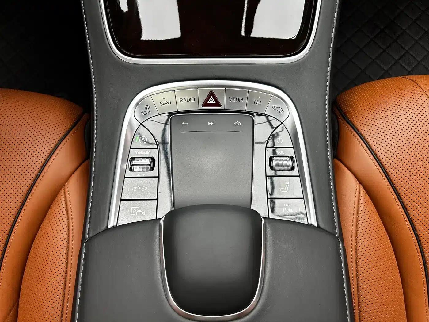 Maybach S-Class 2020 S 450 4MATIC Collector's Edition — миниатюра 18