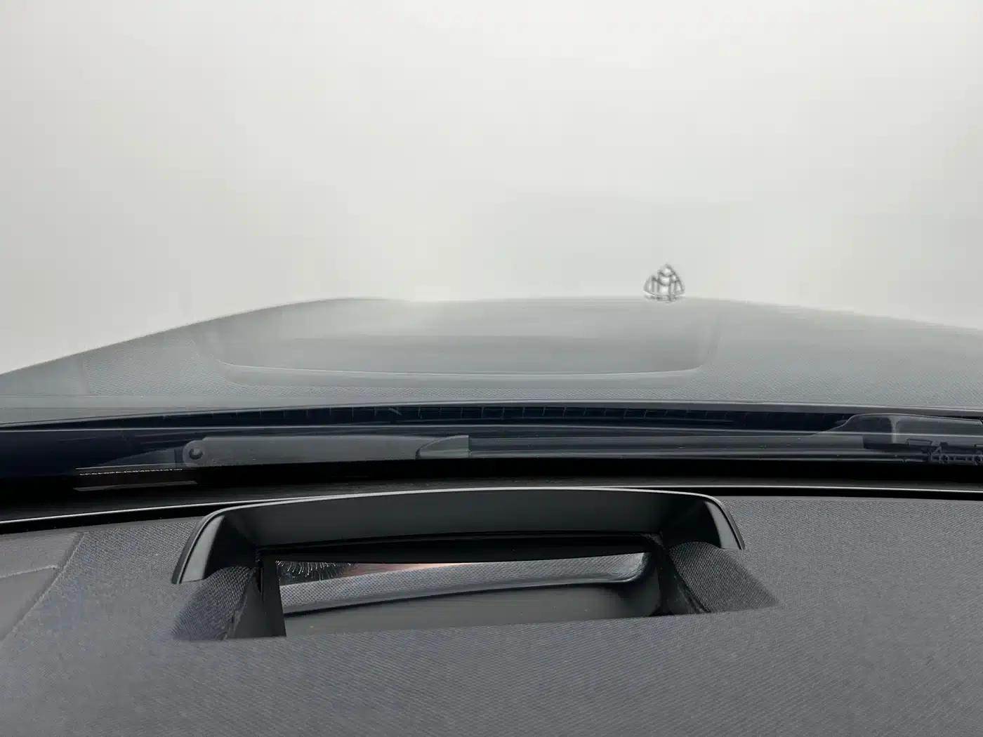 Maybach S-Class 2020 S 450 4MATIC Collector's Edition — миниатюра 24