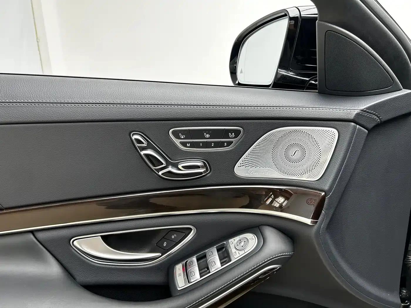 Maybach S-Class 2020 S 450 4MATIC Collector's Edition — миниатюра 7
