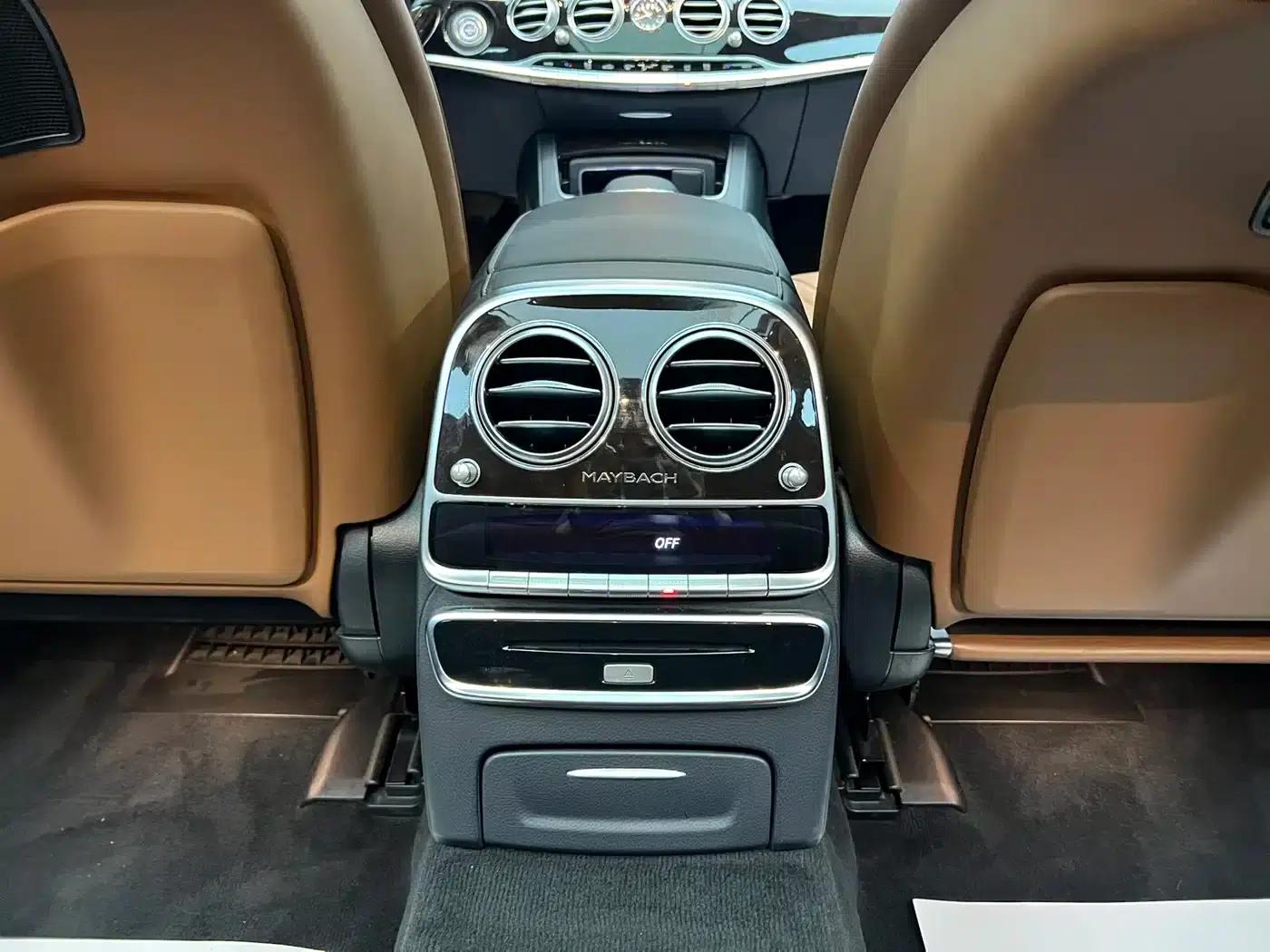 Maybach S-Class 2020 S 450 4MATIC Collector's Edition — миниатюра 15