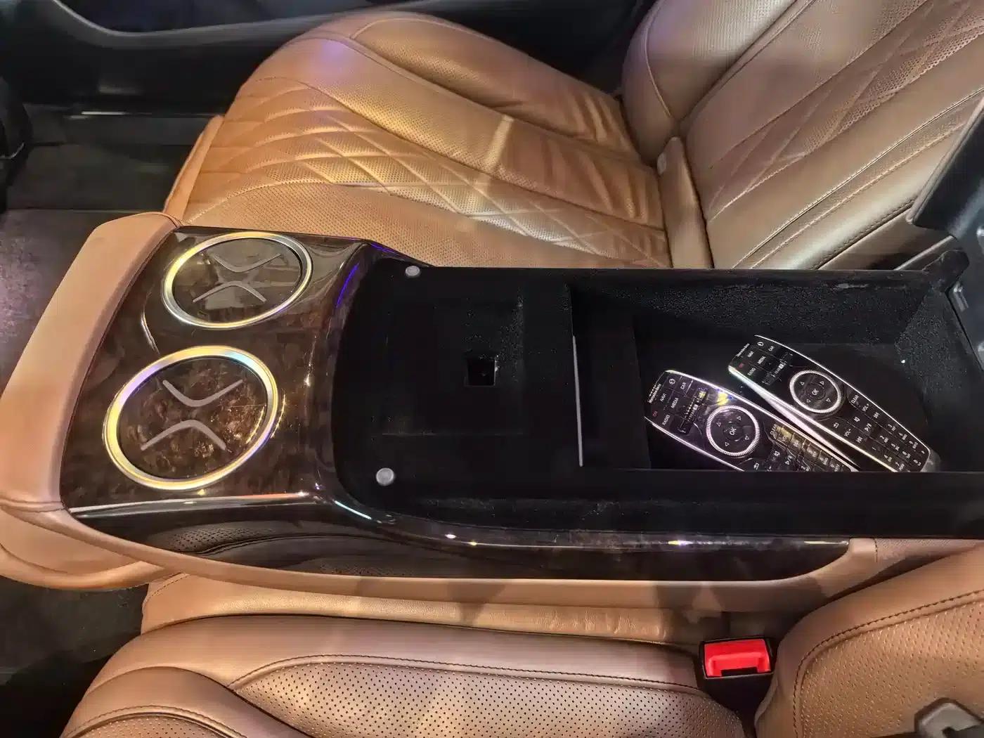 Maybach S-Class 2017 S 400 4MATIC — миниатюра 11