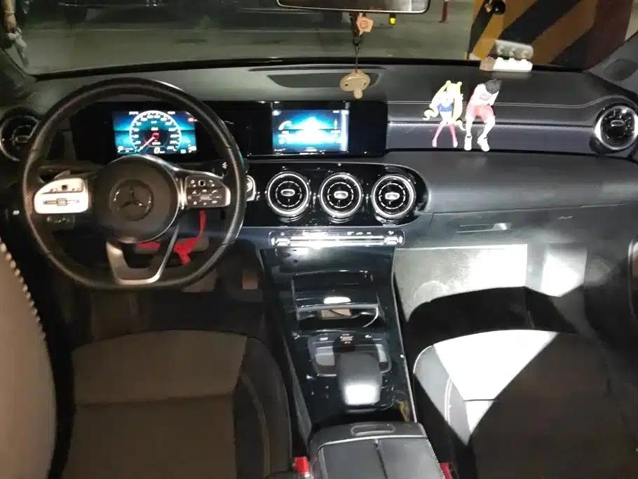 2019 Mercedes-Benz A-Class A 180 L Sport Sedan — миниатюра 11