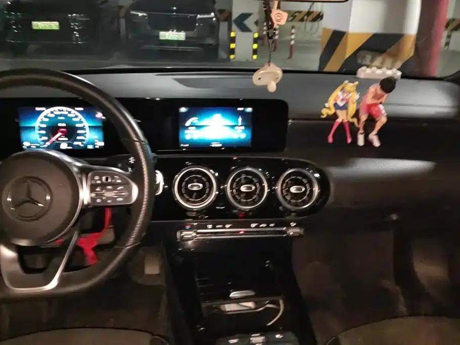 2019 Mercedes-Benz A-Class A 180 L Sport Sedan — миниатюра 12