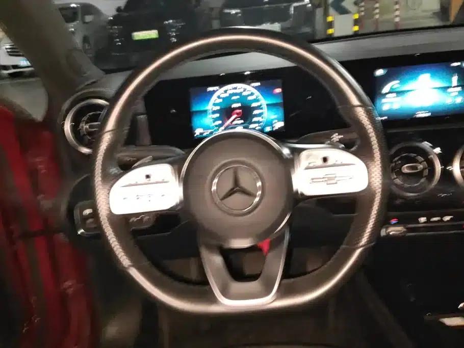 2019 Mercedes-Benz A-Class A 180 L Sport Sedan — миниатюра 14