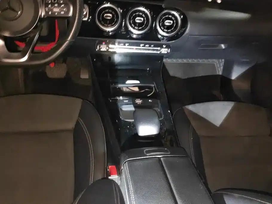 2019 Mercedes-Benz A-Class A 180 L Sport Sedan — миниатюра 15