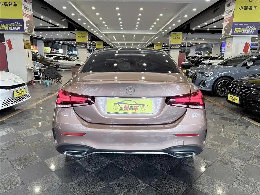 Mercedes-Benz A-Class 2020 A 200 L Sport Sedan — миниатюра 15