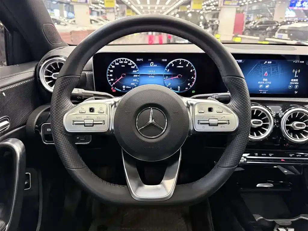 Mercedes-Benz A-Class 2020 A 200 L Sport Sedan — миниатюра 23