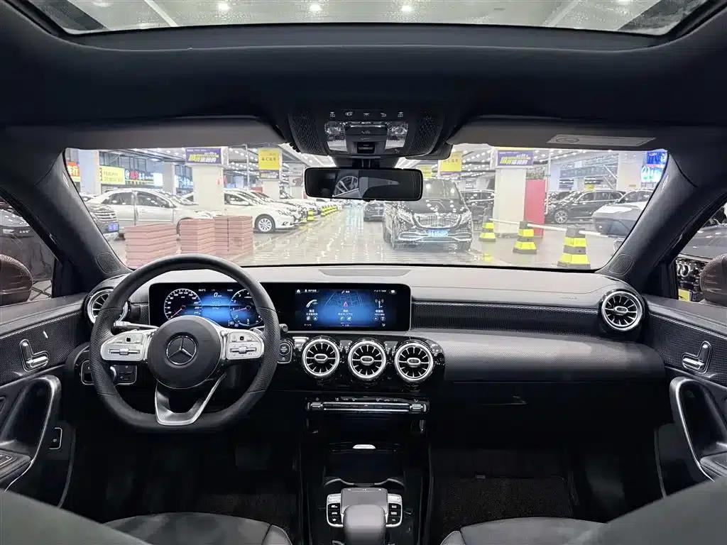 Mercedes-Benz A-Class 2020 A 200 L Sport Sedan — миниатюра 29