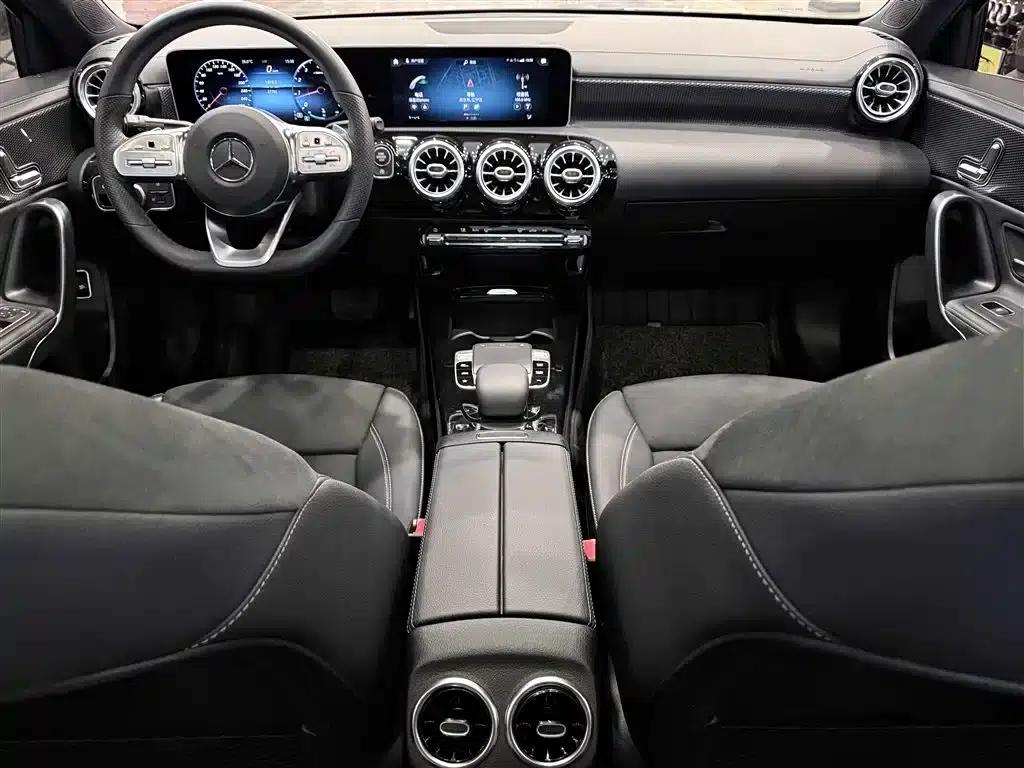 Mercedes-Benz A-Class 2020 A 200 L Sport Sedan — миниатюра 8