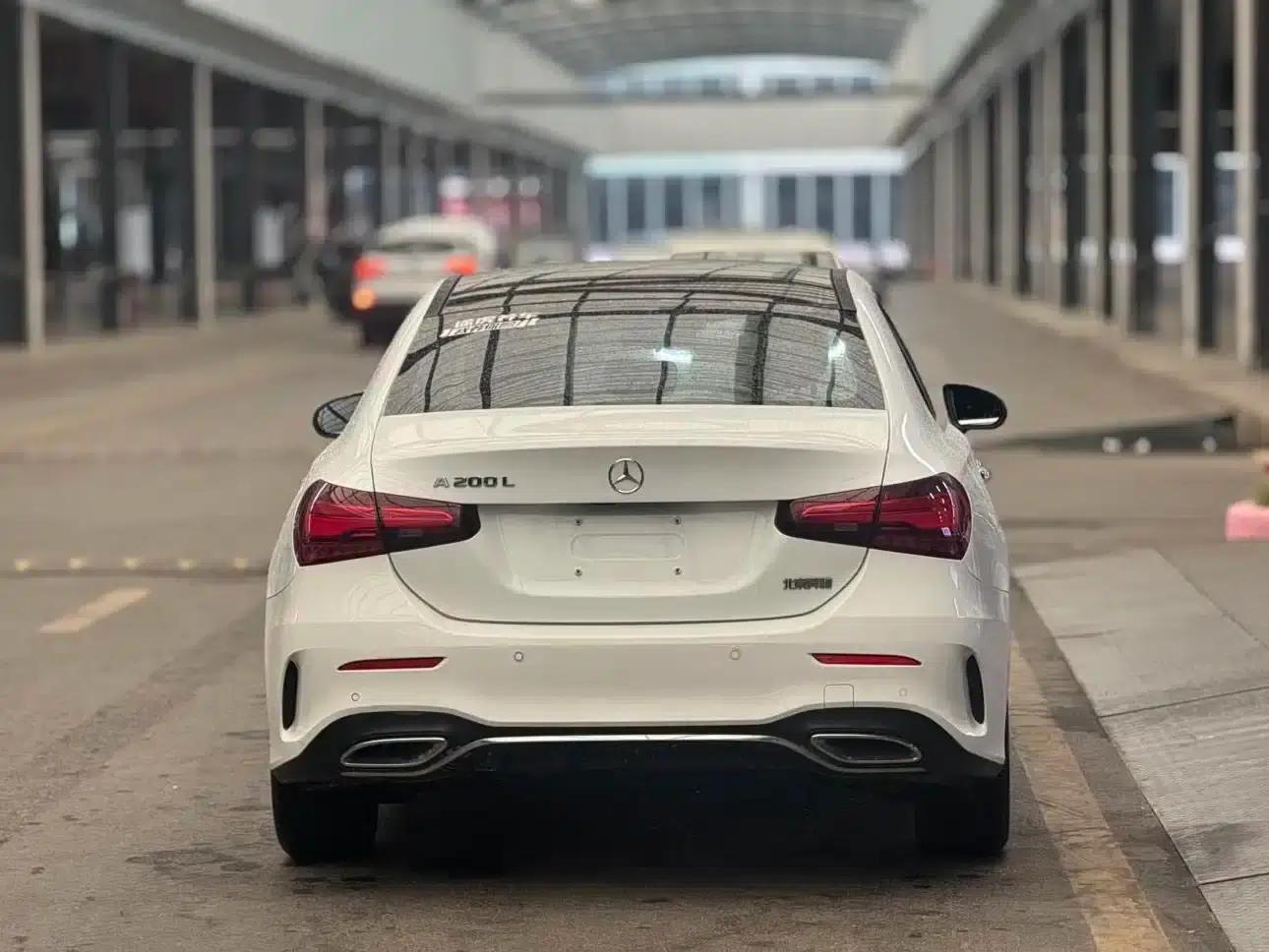 2023 Mercedes-Benz A-Class A 200 L Fashion Edition — миниатюра 12