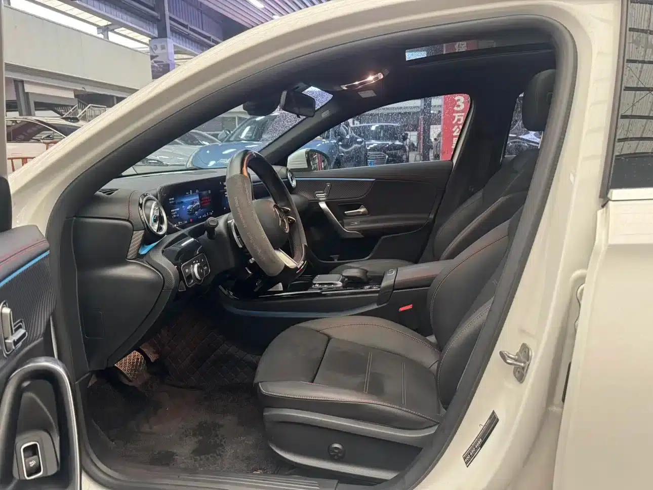 2023 Mercedes-Benz A-Class A 200 L Fashion Edition — миниатюра 7