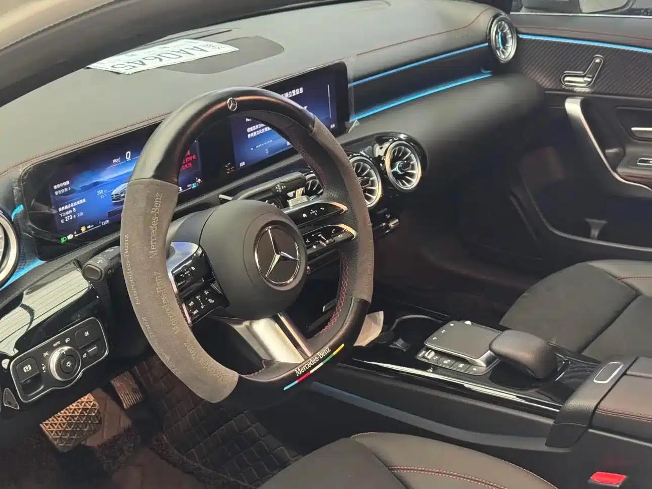 2023 Mercedes-Benz A-Class A 200 L Fashion Edition — миниатюра 8