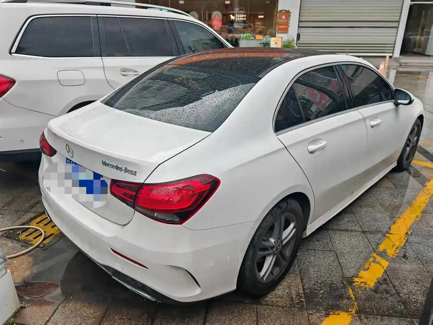 2022 Mercedes-Benz A-Class A 180 L Sport Sedan — миниатюра 12