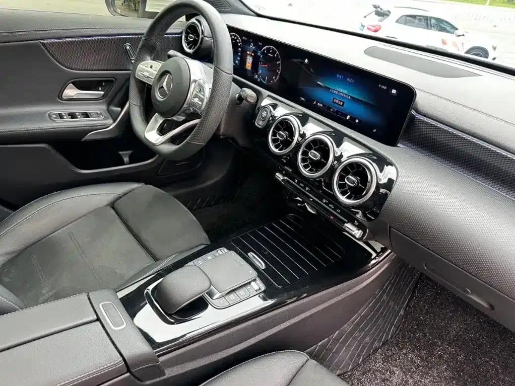 2020 Mercedes-Benz A-Class A 180 L Sport Sedan — миниатюра 14