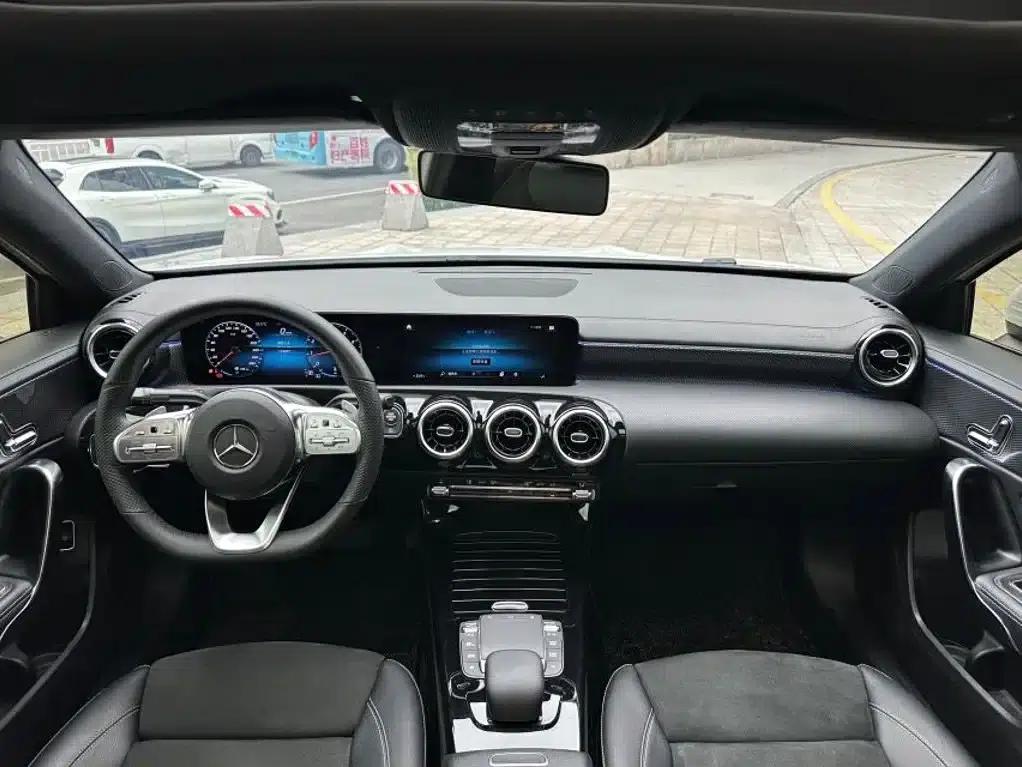 2020 Mercedes-Benz A-Class A 180 L Sport Sedan — миниатюра 9