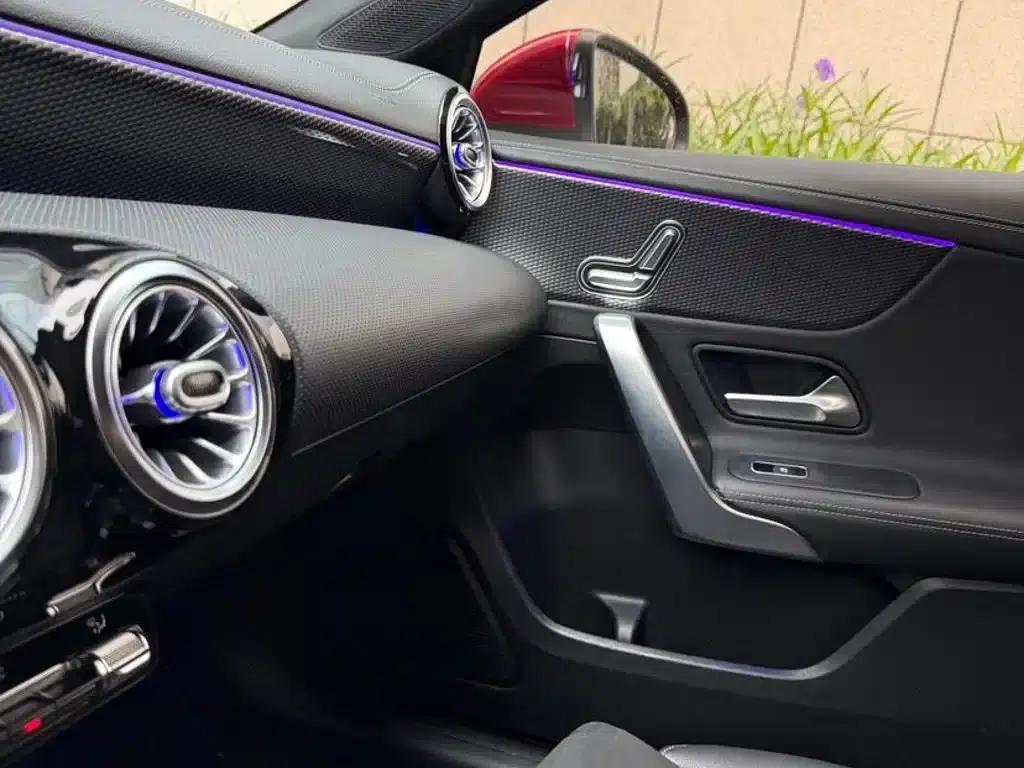 Mercedes-Benz A-Class 2020 Facelift A 200 L Sport Sedan Fashion Model — миниатюра 11