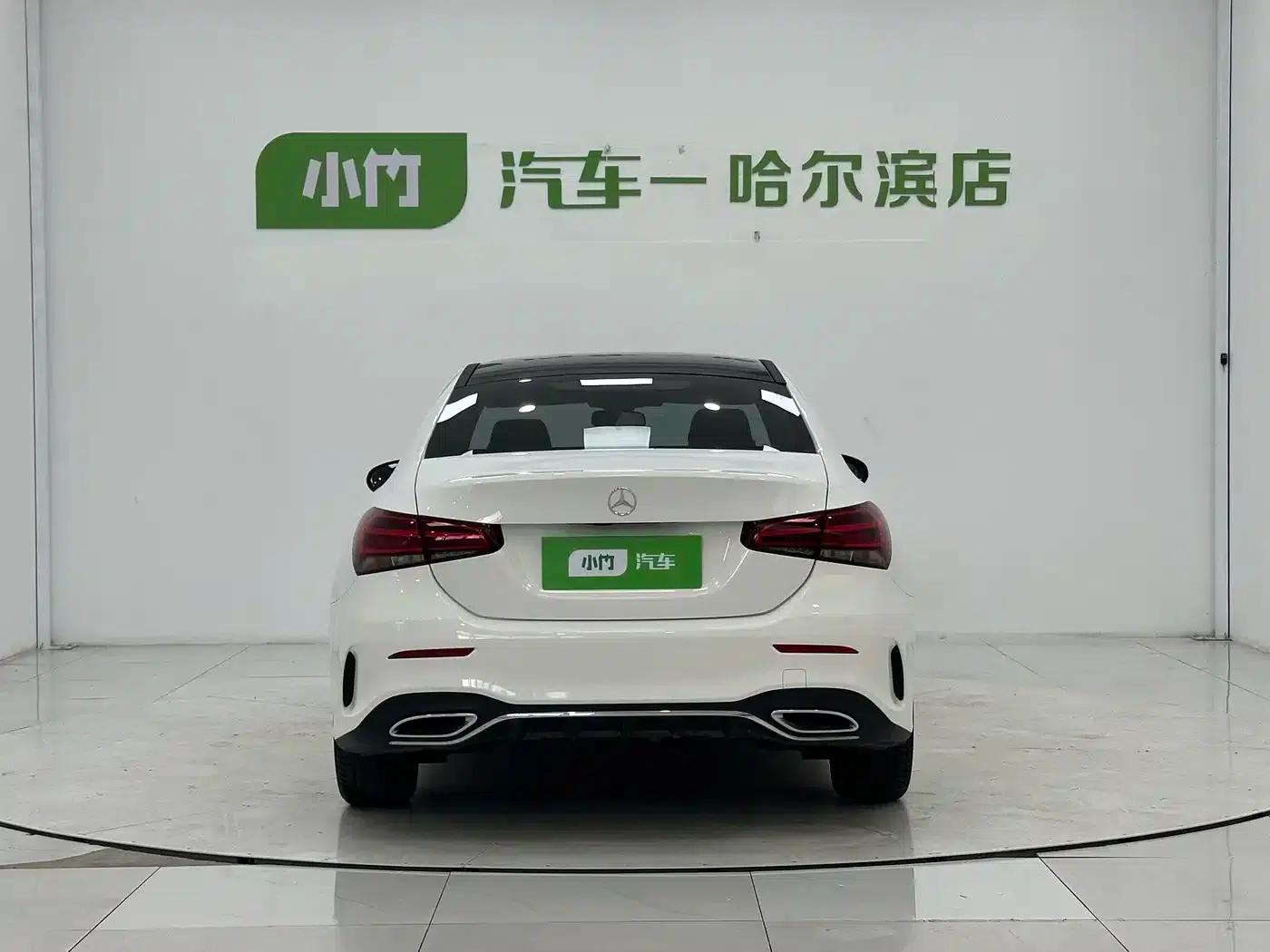 2022 Mercedes-Benz A-Class A 180 L Sport Sedan — миниатюра 6