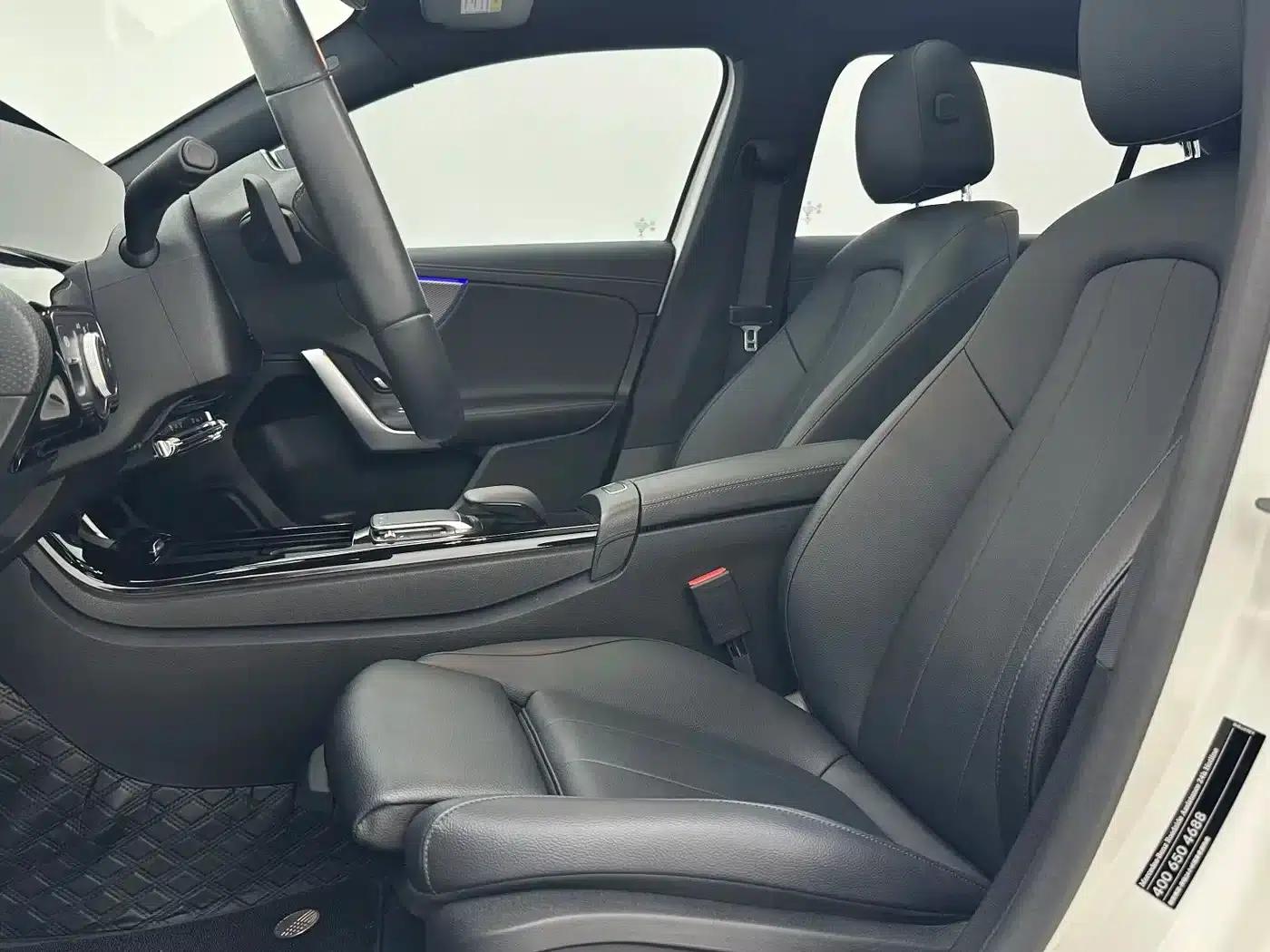 2022 Mercedes-Benz A-Class A 180 L Sport Sedan — миниатюра 7