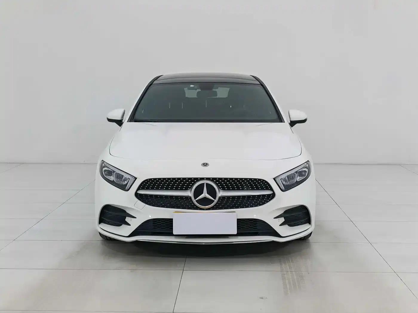 2021 Mercedes-Benz A-Class A 200 L Sport Sedan Dynamic — миниатюра 2