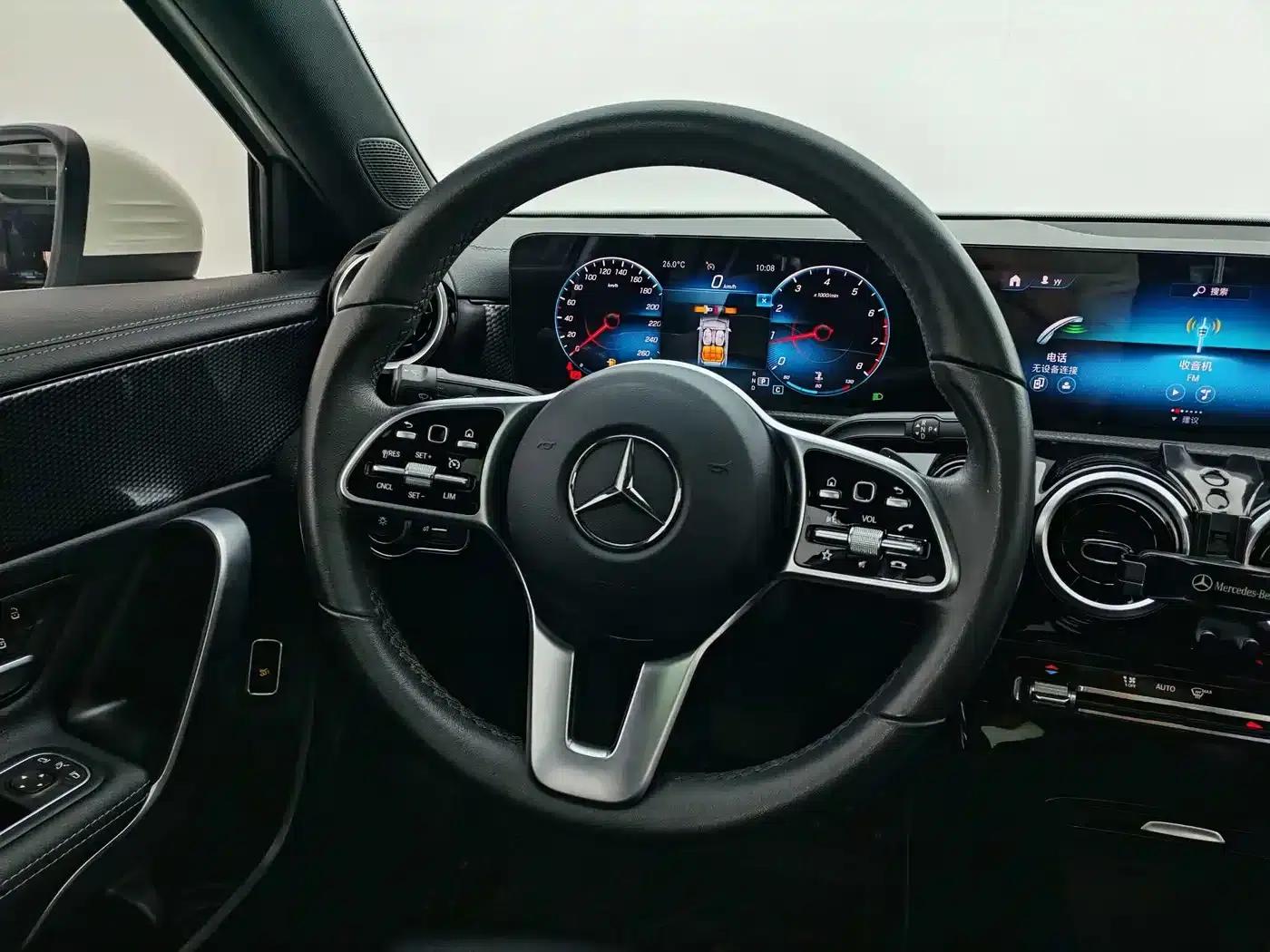 2021 Mercedes-Benz A-Class A 200 L Sport Sedan Dynamic — миниатюра 21