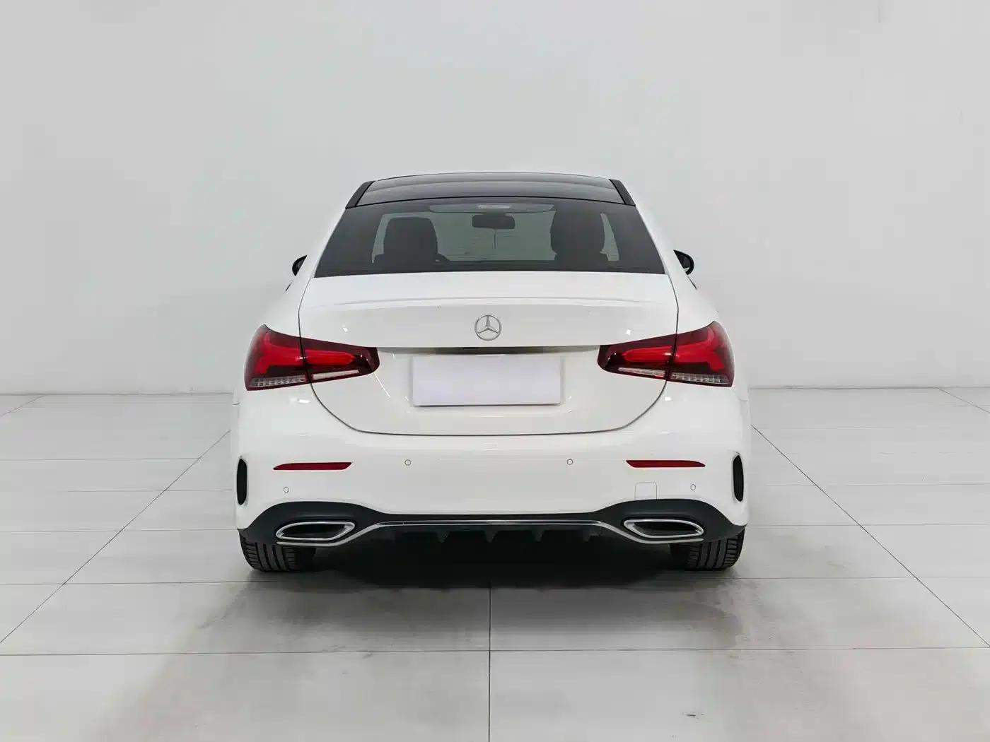 2021 Mercedes-Benz A-Class A 200 L Sport Sedan Dynamic — миниатюра 4