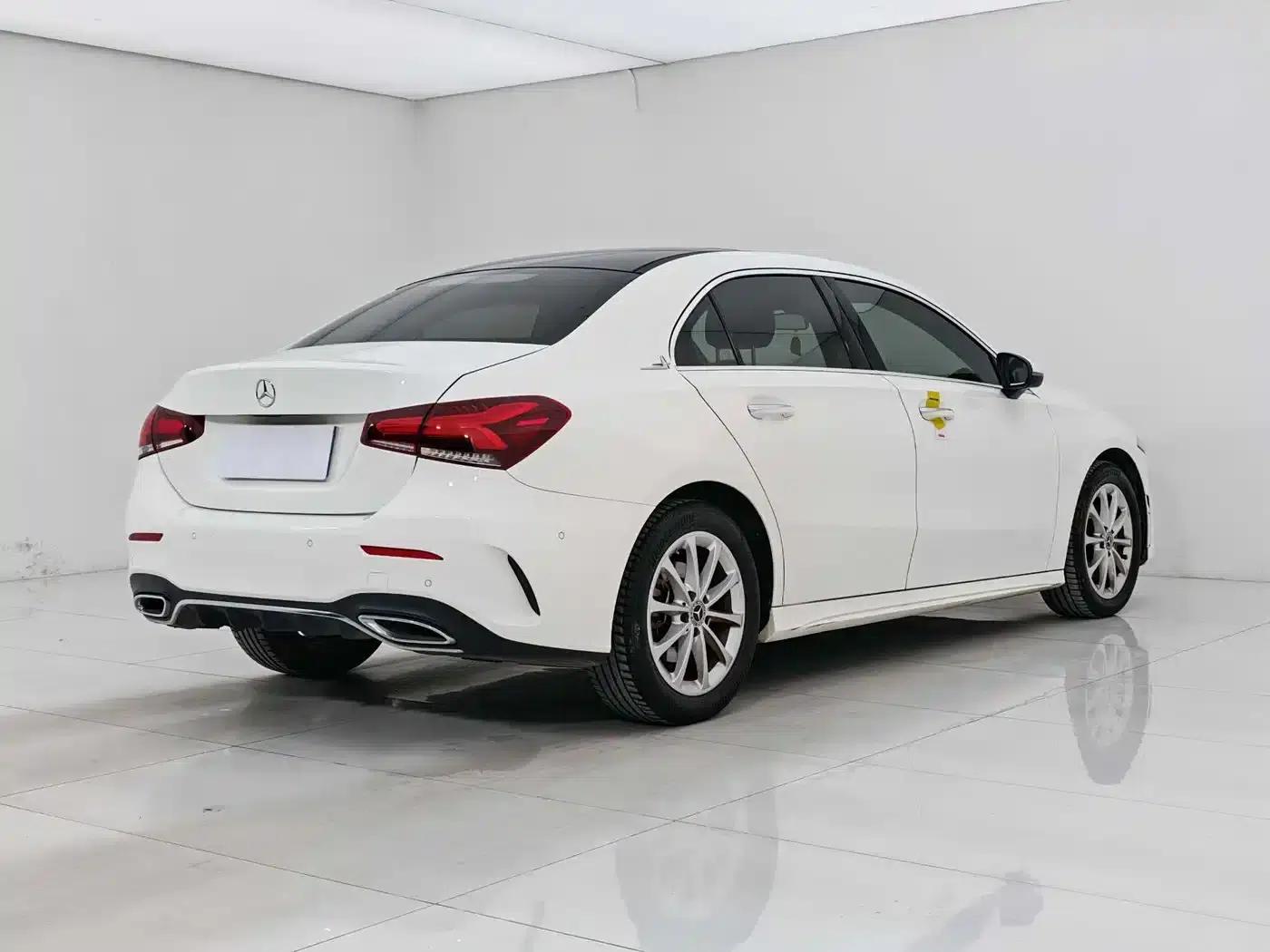 2021 Mercedes-Benz A-Class A 200 L Sport Sedan Dynamic — миниатюра 5