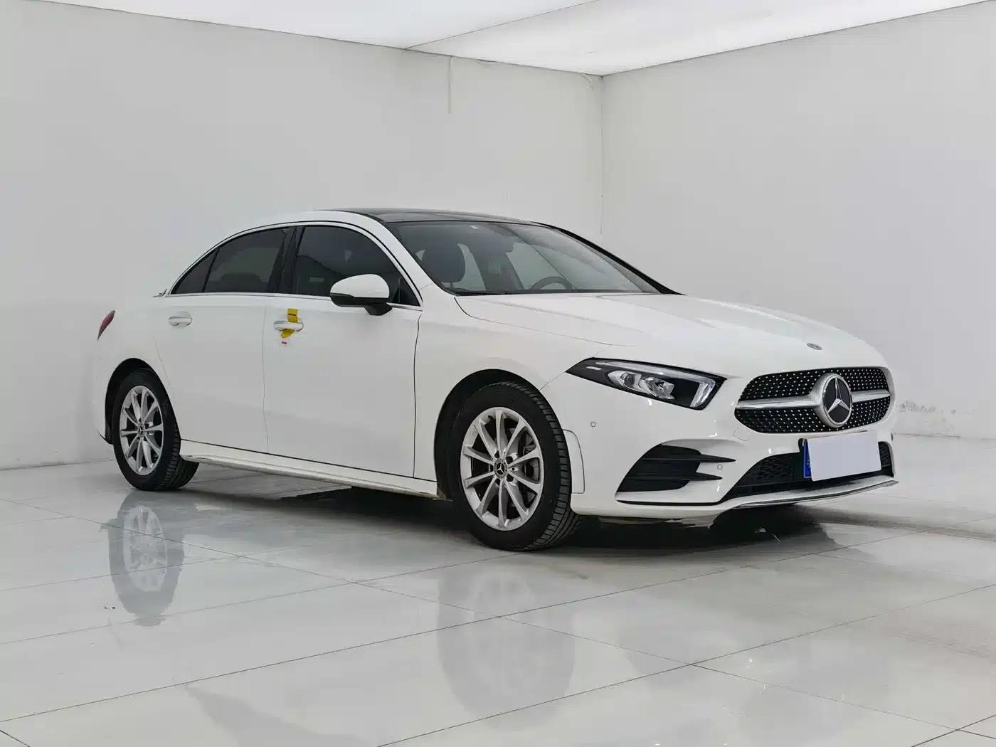 2021 Mercedes-Benz A-Class A 200 L Sport Sedan Dynamic — миниатюра 6